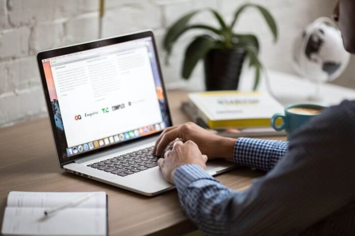 How To Choose Payroll Software For Your Small Business: 7 Features That Matter